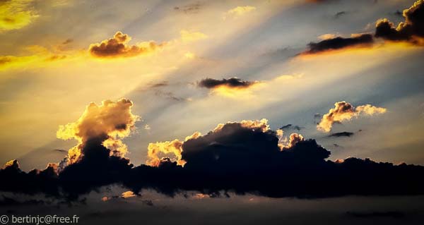Nuages 14 ---- 17 juillet 2011